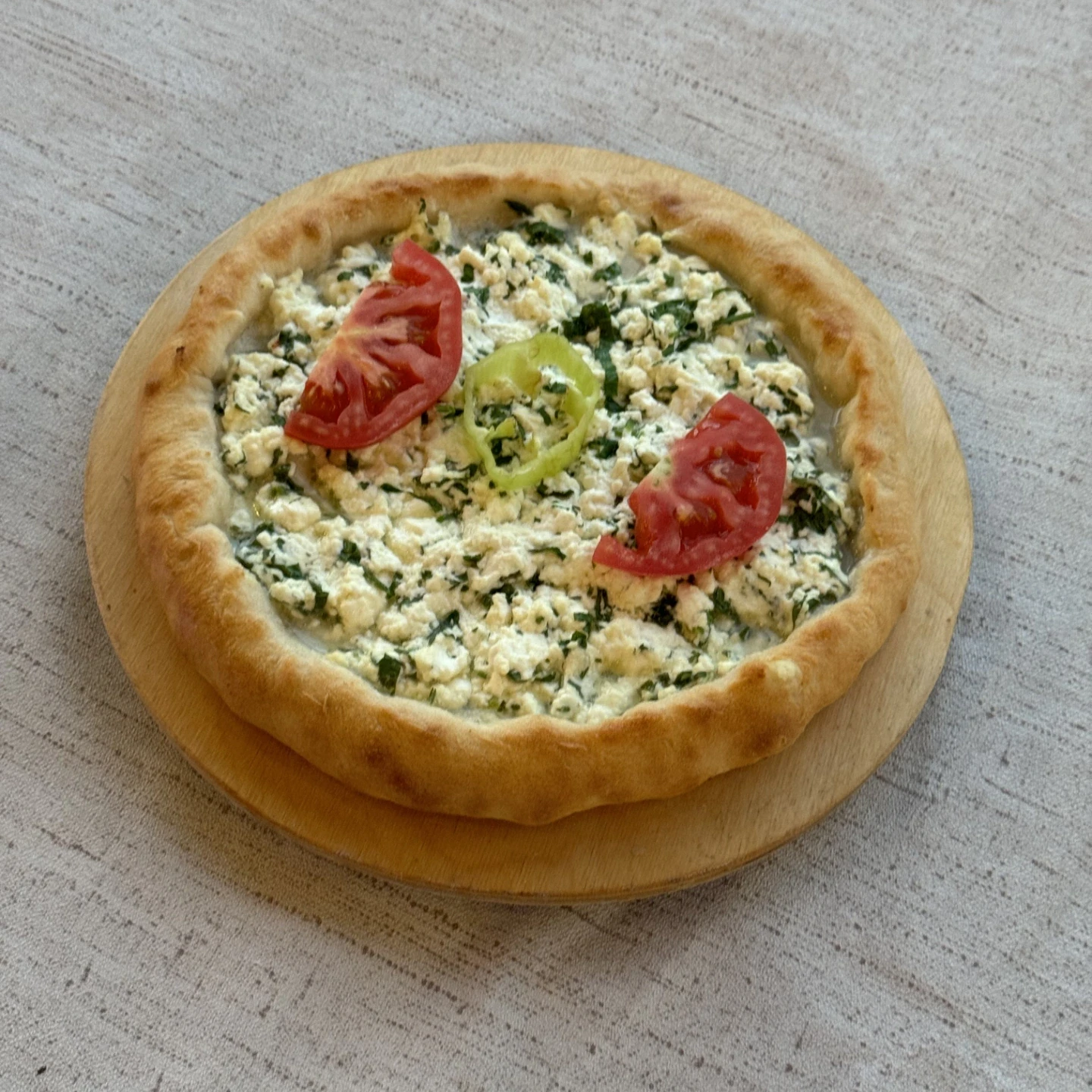 Guvec pide peynirli