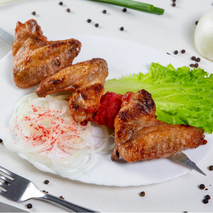 Tovuq qanot (300 gr)